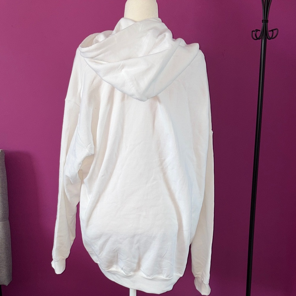 MENS Gildan White Hoodie with Graphic Bear Print - Picture 5 of 5